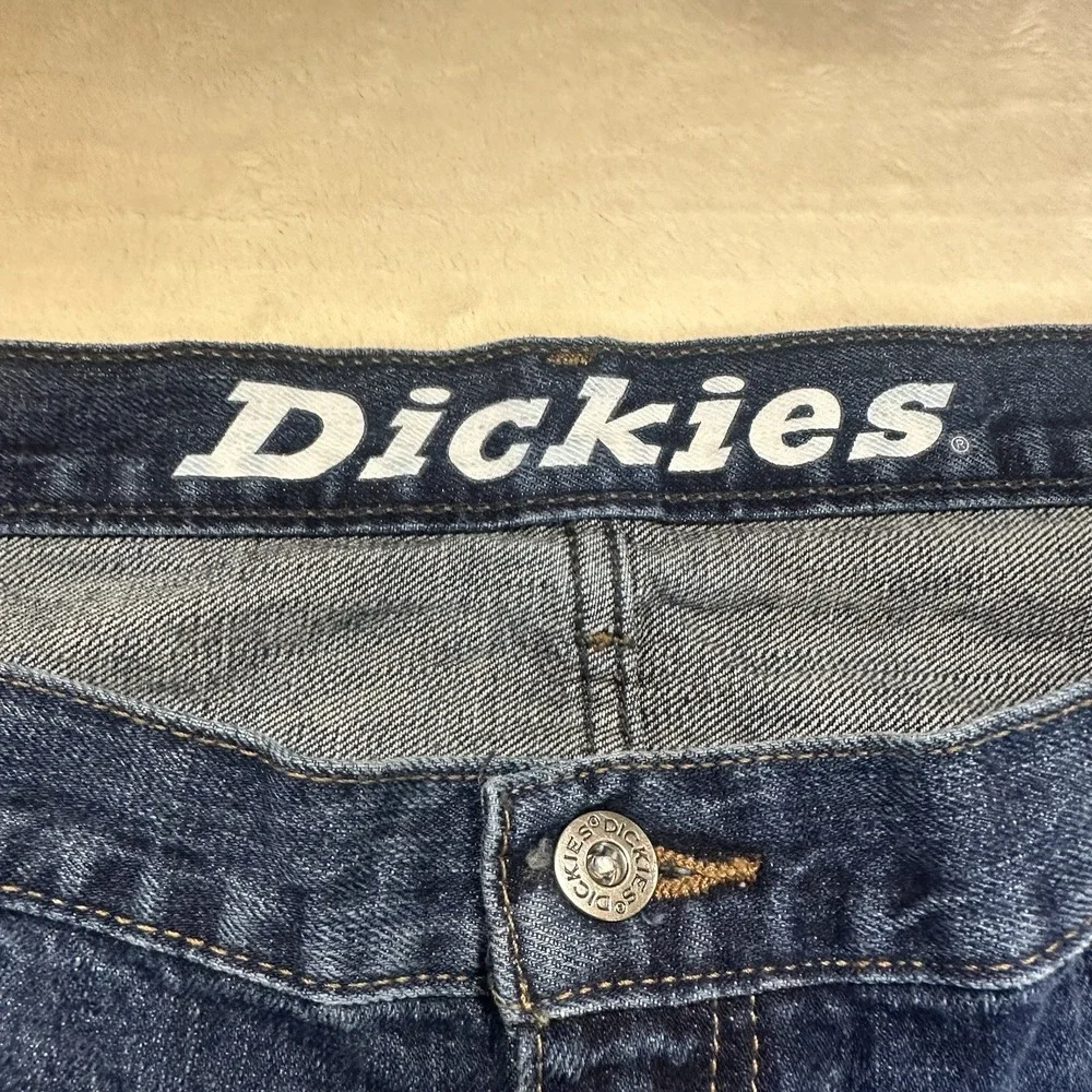 Dickies made size
